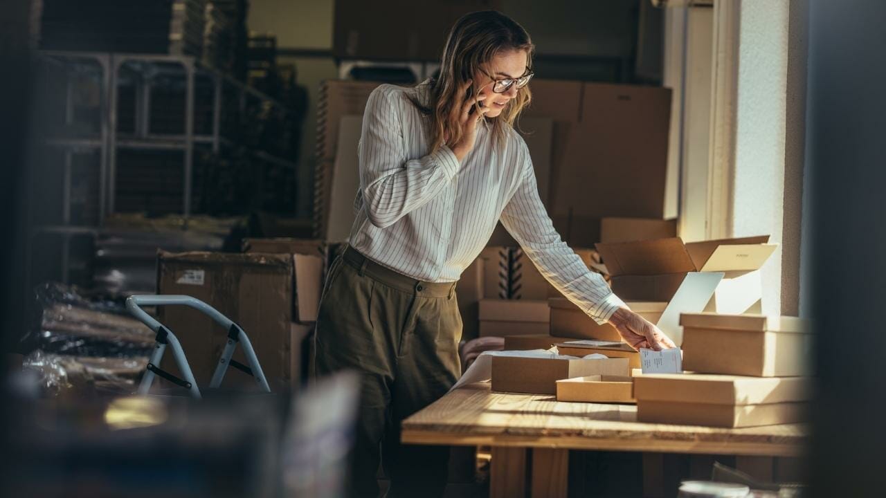 Rank on First Page of Amazon: Competitive Analysis, Keyword Optimization, Visual Assets, Pricing Strategy, and FBA